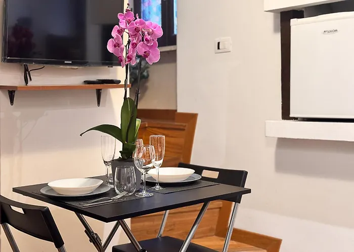 Piazza Navona Apartment